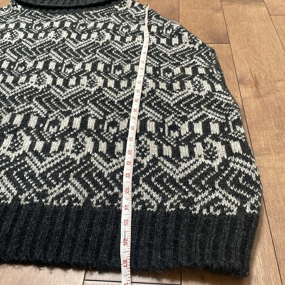 Steve Madden geometric poncho vest turtle neck black white knit OS - Picture 7 of 13